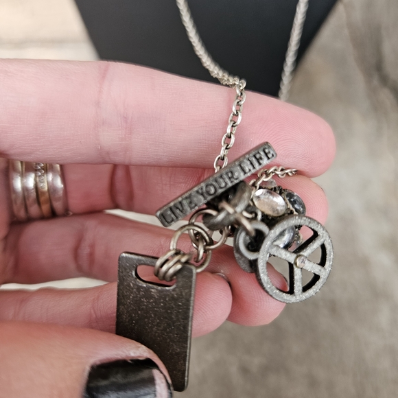 American Eagle Silver Charm Necklace Love Peace Rhinestone Y2K Women's Jewelry - Picture 4 of 4